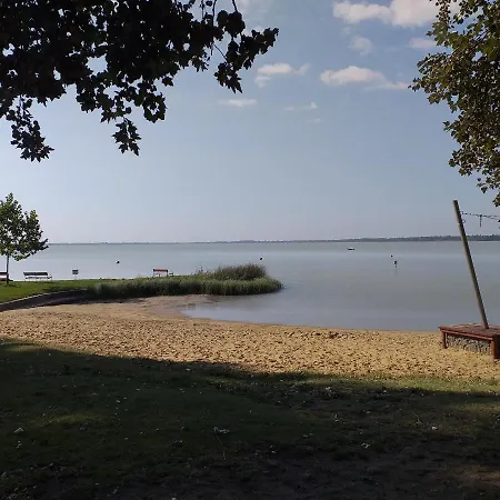 Dom wakacyjny Zamor Nyaralo